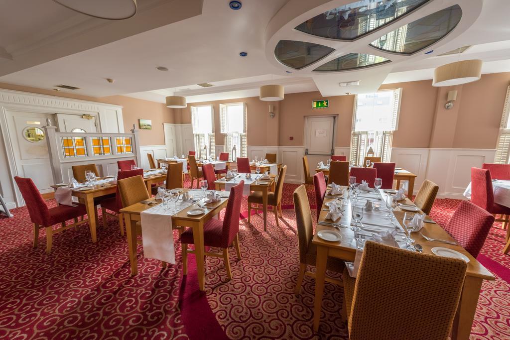 Downings Bay Hotel Екстер'єр фото