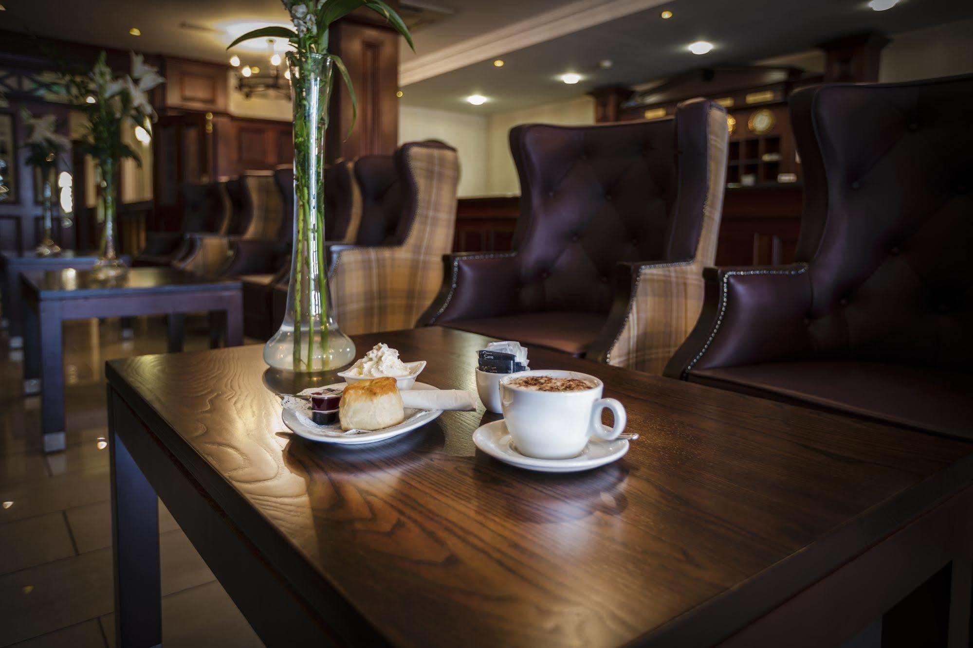 Downings Bay Hotel Екстер'єр фото